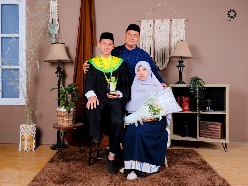 Foto Selfie Murah di Cilacap? Exta Mini Studio Siap Menemani!